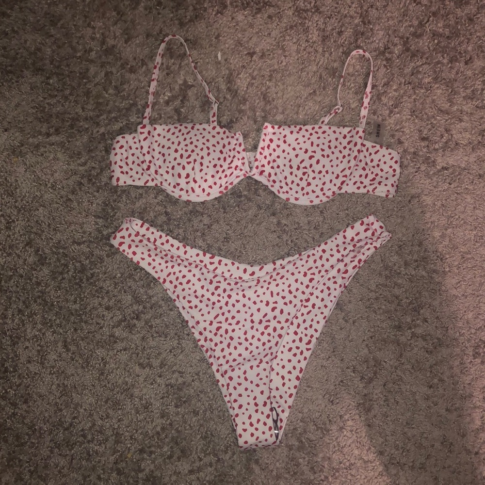 SHEIN // 2 Piece Bathing Suit